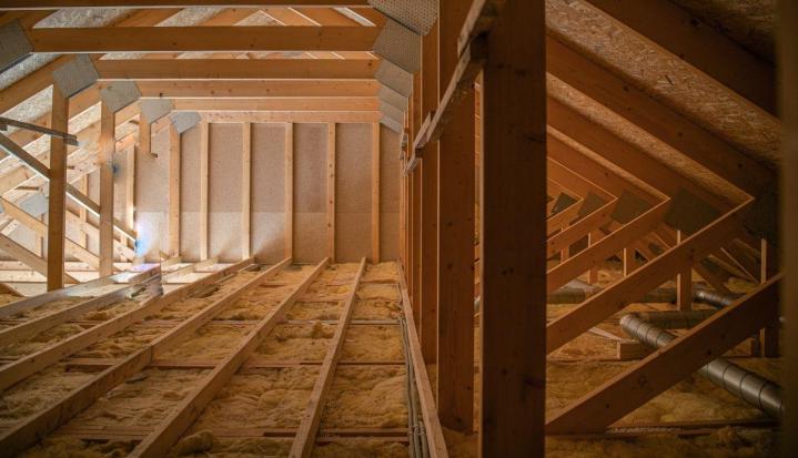 Comprehensive Construction Solutions EM Restoration is the preferred general contractor in South Florida, serving the region from Miami to West Palm Beach and everywhere in between.